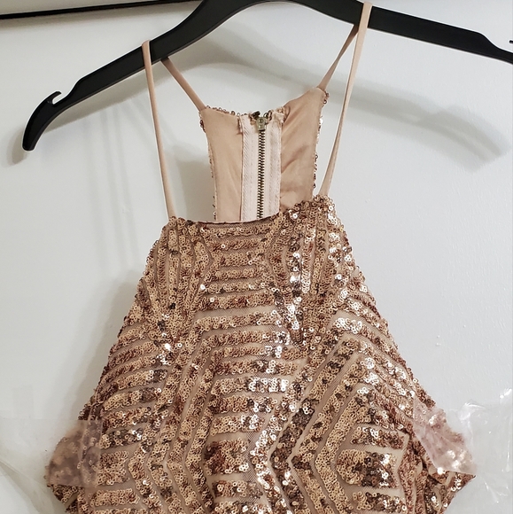 Golden Champagne Sequined Glitter Cutout Evening Mini Dress 👗 - Picture 3 of 15